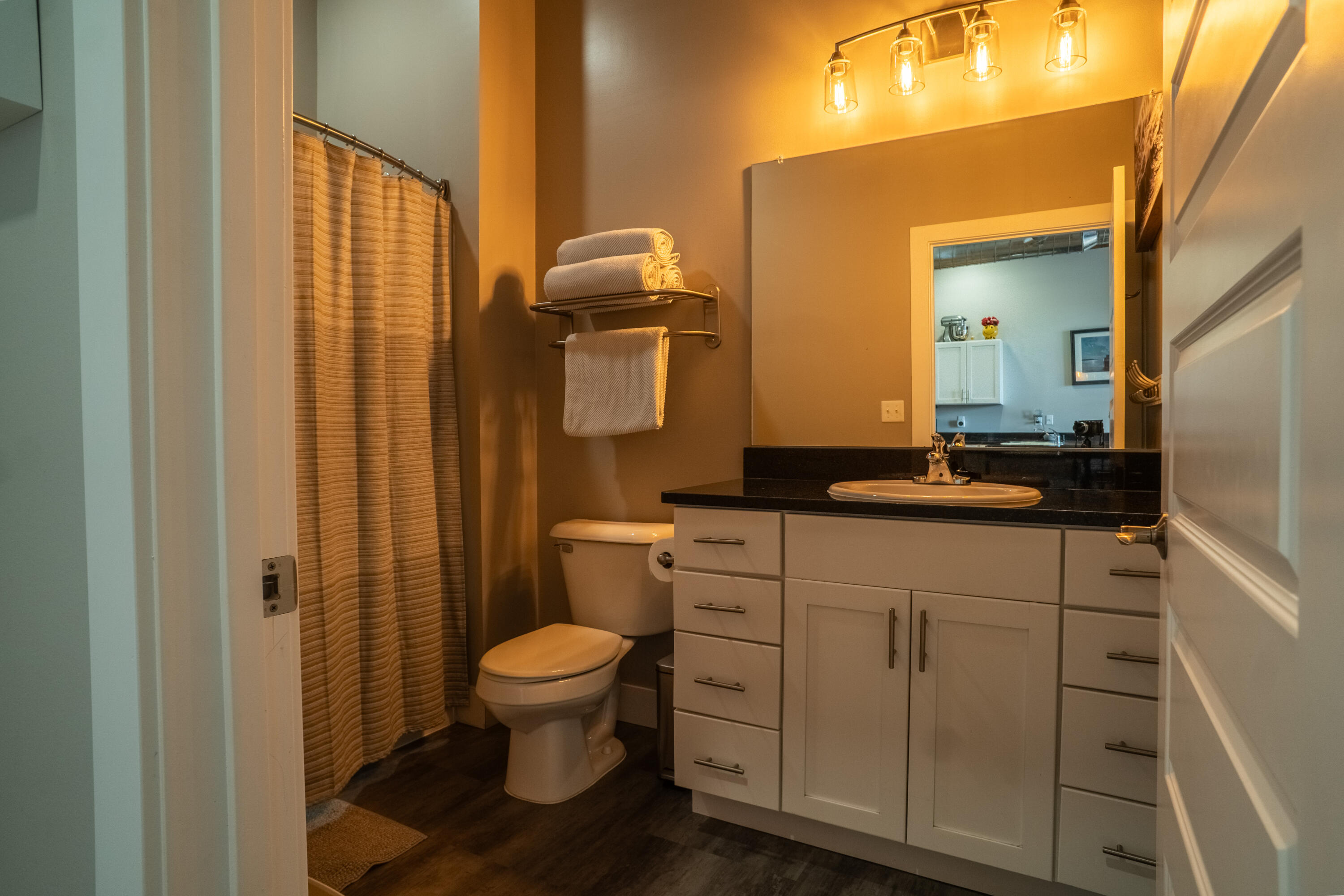 86 Washington Street, Unit 351 Manistee, MI 49660 - Photo 7 of 11 DSC09850-HDR