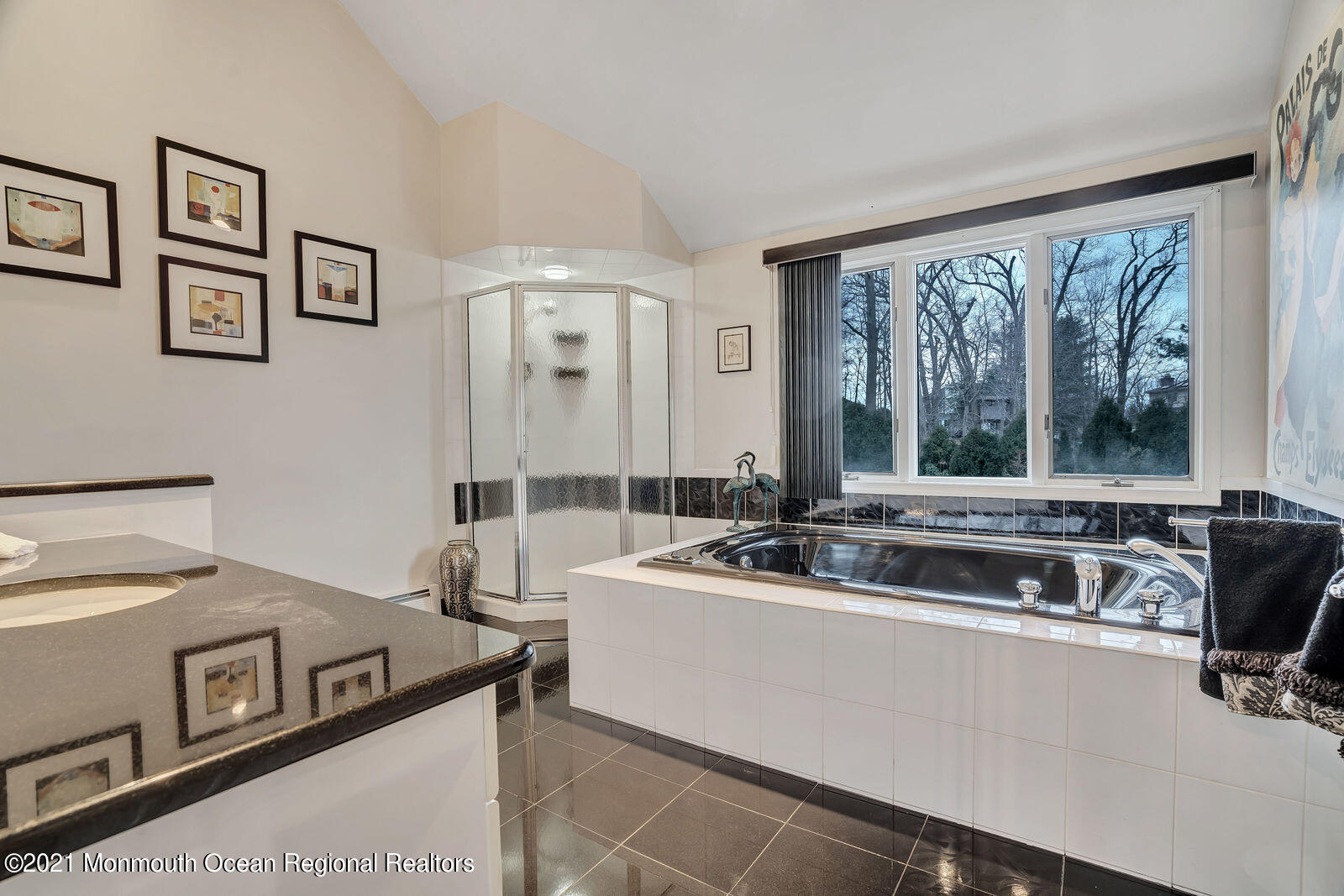 18 Chagall Road Marlboro, NJ 07746 - Photo 22 of 27 ros00717
