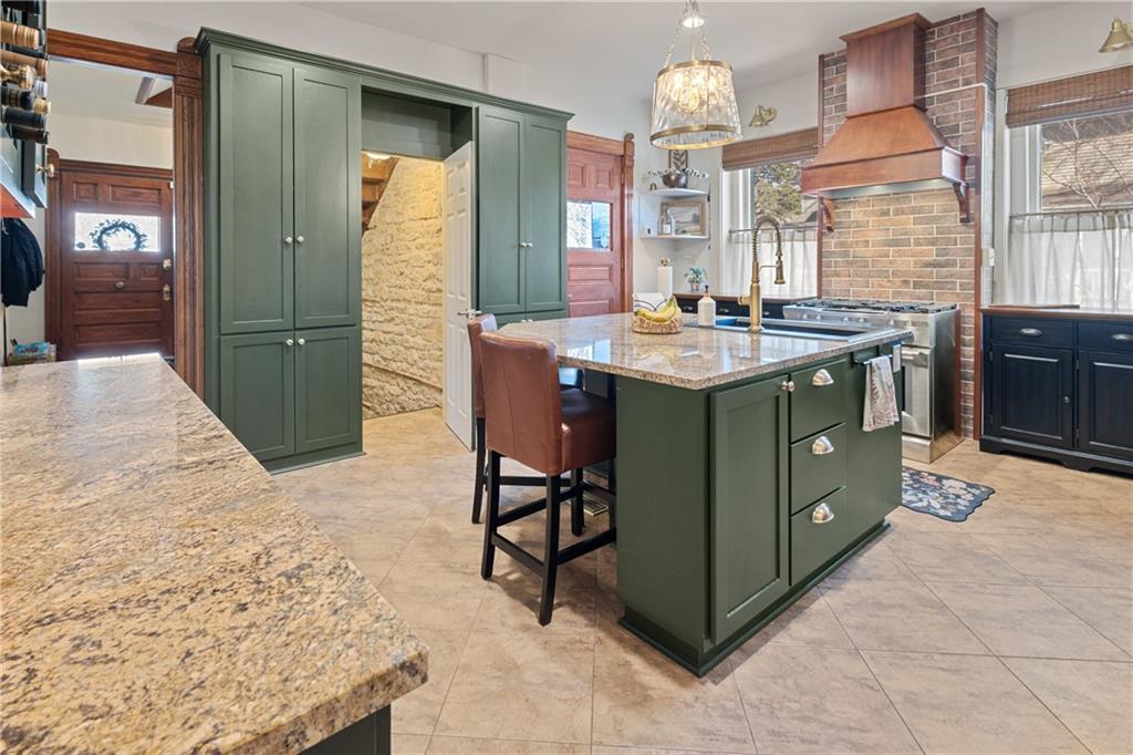 617 Colorado Street Manhattan, KS 66502 - Photo 14 of 65