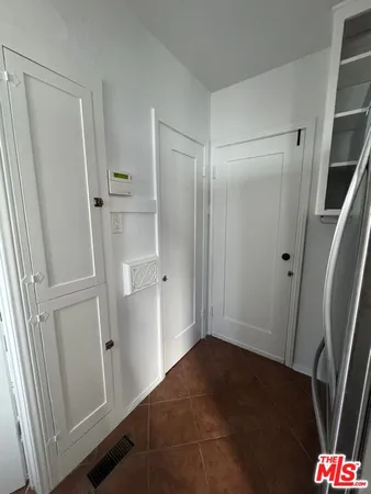 $7,500 | 326 North La Jolla Avenue, Los Angeles, CA 90048