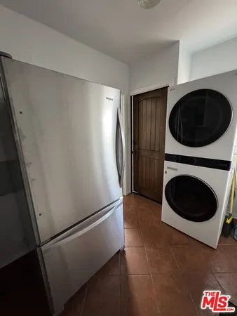 $7,500 | 326 North La Jolla Avenue, Los Angeles, CA 90048