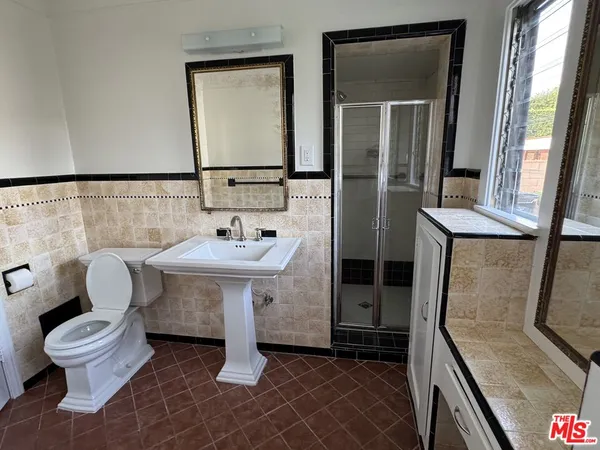 $7,500 | 326 North La Jolla Avenue, Los Angeles, CA 90048