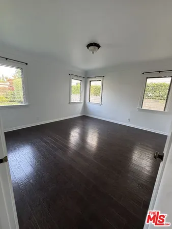 $7,500 | 326 North La Jolla Avenue, Los Angeles, CA 90048