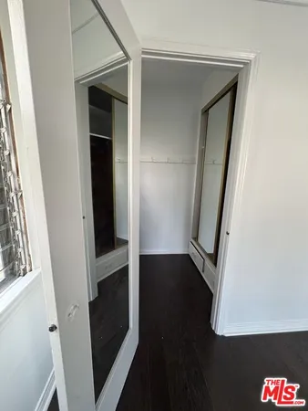 $7,500 | 326 North La Jolla Avenue, Los Angeles, CA 90048