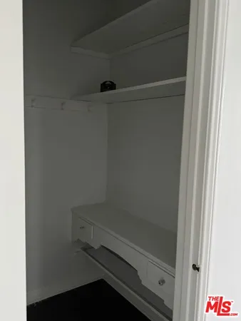 $7,500 | 326 North La Jolla Avenue, Los Angeles, CA 90048