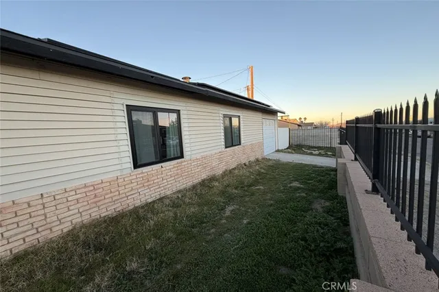 $269,000 | 611 Lillian Drive, Barstow, CA 92311