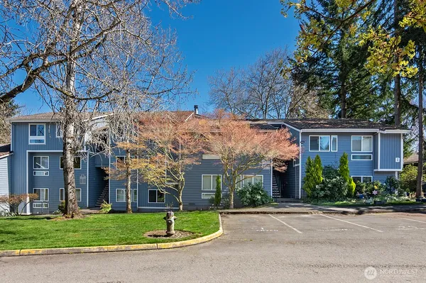 $370,000 | 4120 212th Street Southwest, Unit B301, Mountlake Terrace, WA 98043