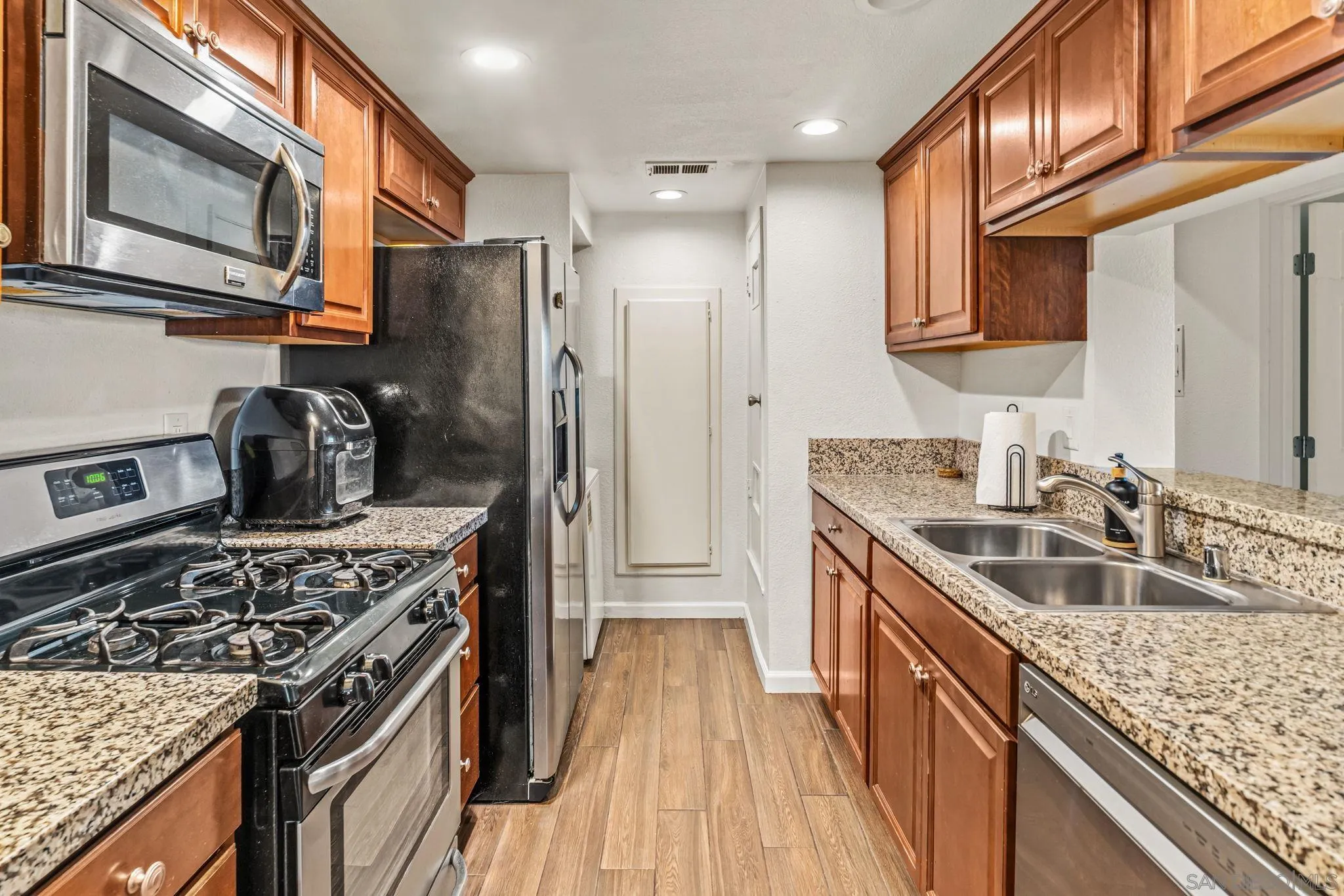 795 Brookstone Road, Unit 101 Chula Vista, CA 91913 - Photo 3 of 25