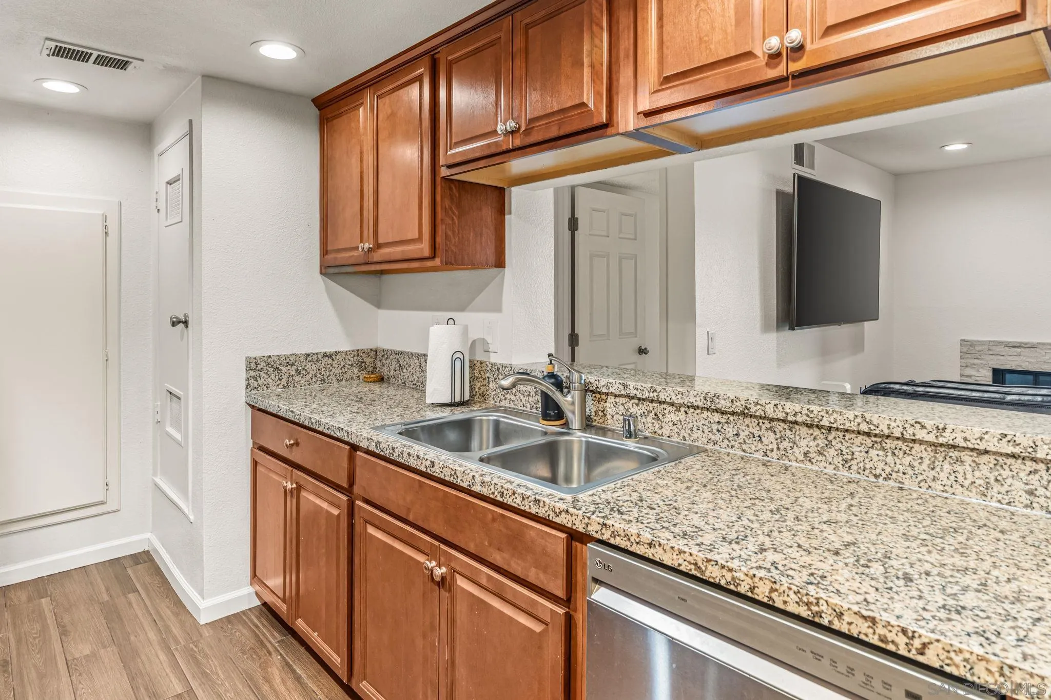 795 Brookstone Road, Unit 101 Chula Vista, CA 91913 - Photo 5 of 25