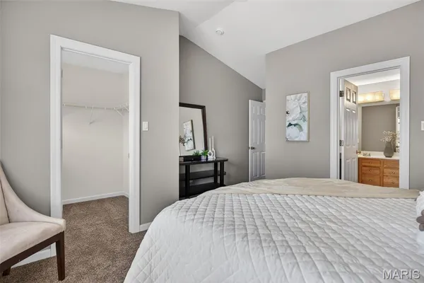 $489,000 | 2225 Ameling Manor Drive, Maryland Heights, MO 63043