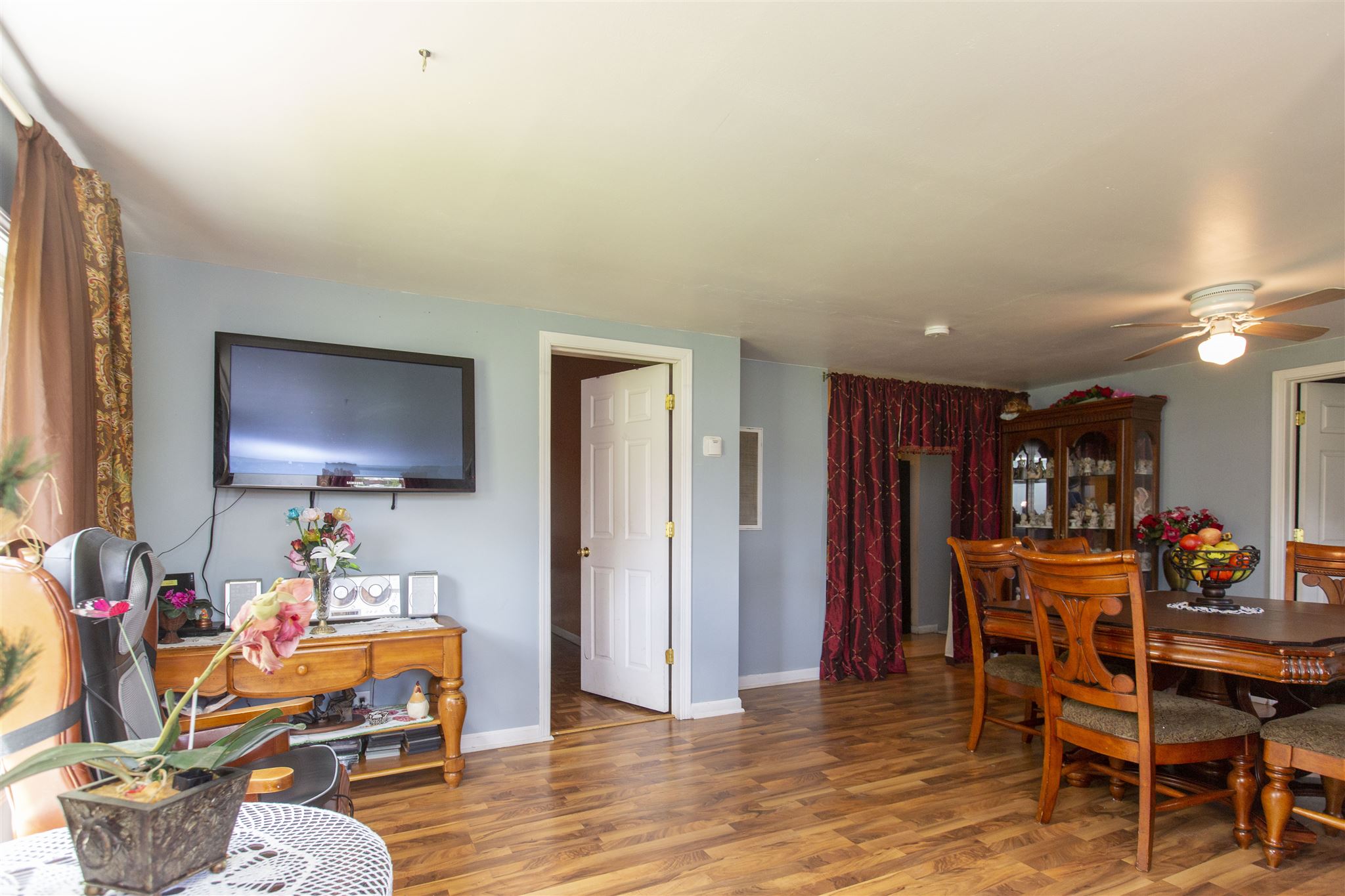 52683 Emmons Road South Bend, IN 46637 - Photo 4 of 18 Gallery Image 4