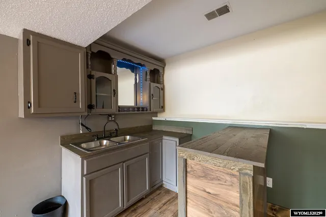 $480,000 | 119 Valley Drive, Casper, WY 82604