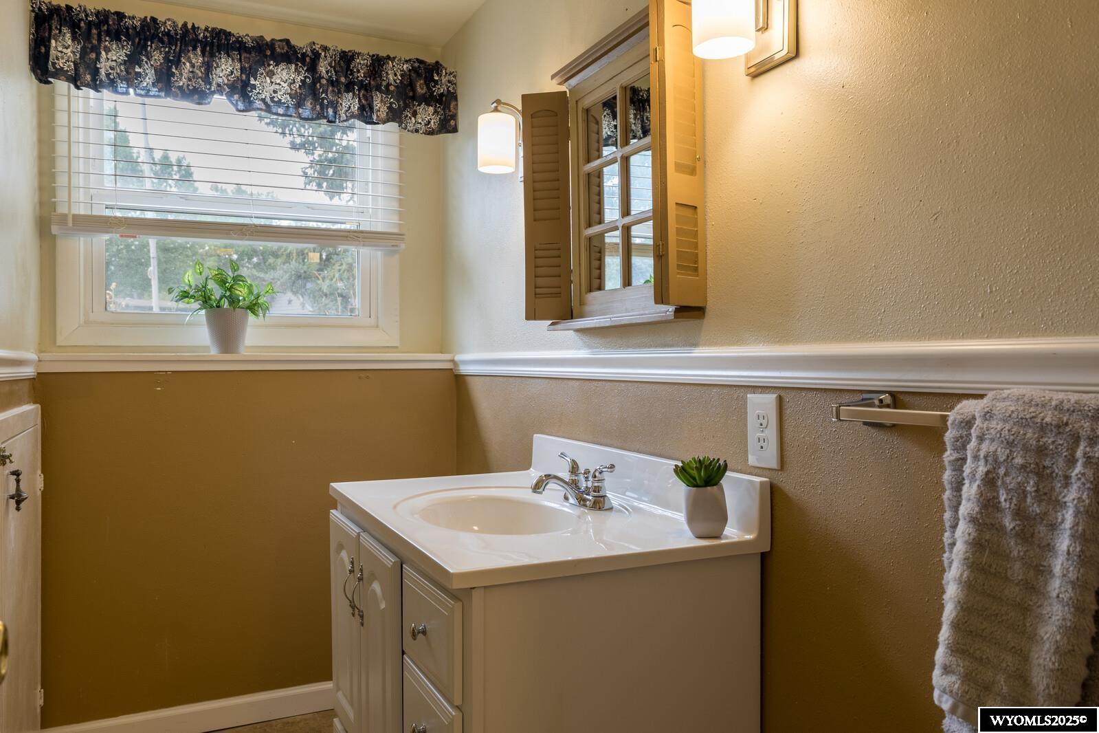 119 Valley Drive Casper, WY 82604 - Photo 20 of 33