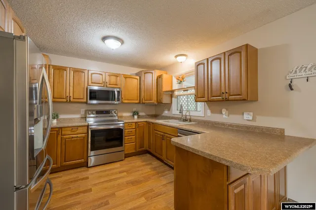 $480,000 | 119 Valley Drive, Casper, WY 82604