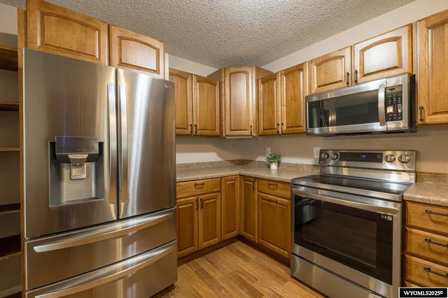 $480,000 | 119 Valley Drive, Casper, WY 82604