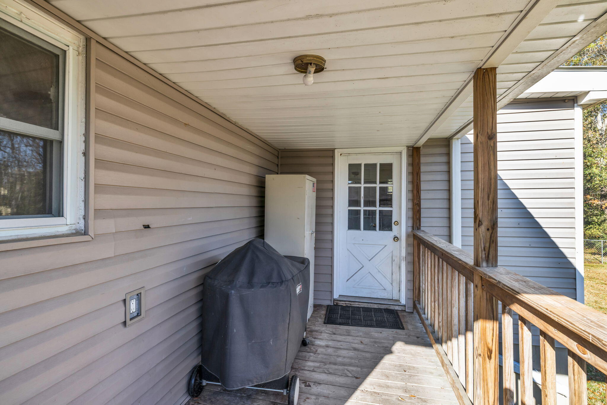 309 East 16th Street Chickamauga, GA 30707 - Photo 19 of 23 Back Porch