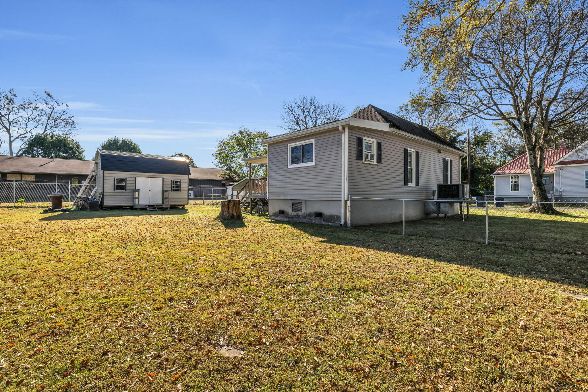 309 East 16th Street Chickamauga, GA 30707 - Photo 22 of 23 Back Yard