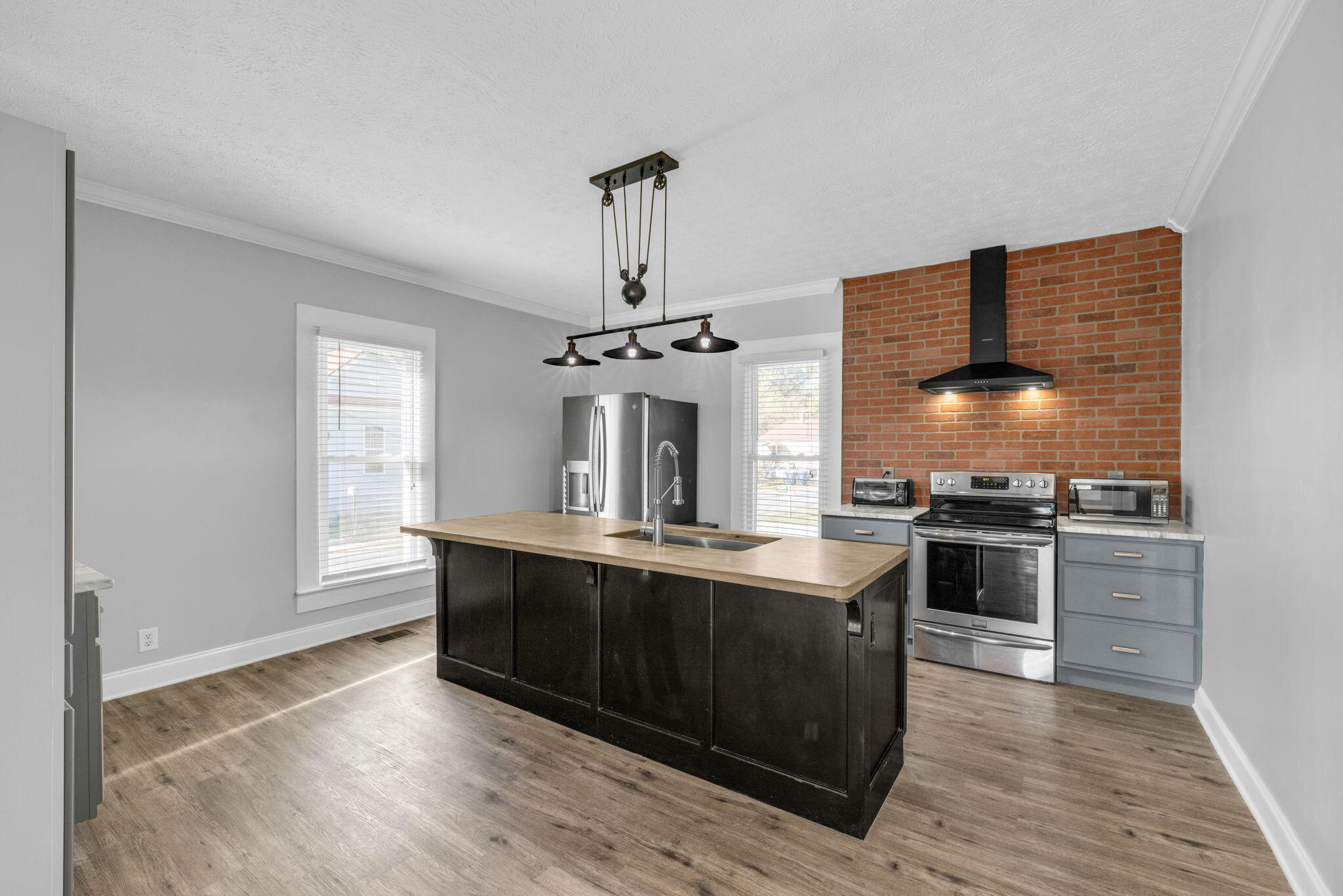 309 East 16th Street Chickamauga, GA 30707 - Photo 5 of 23 Kitchen