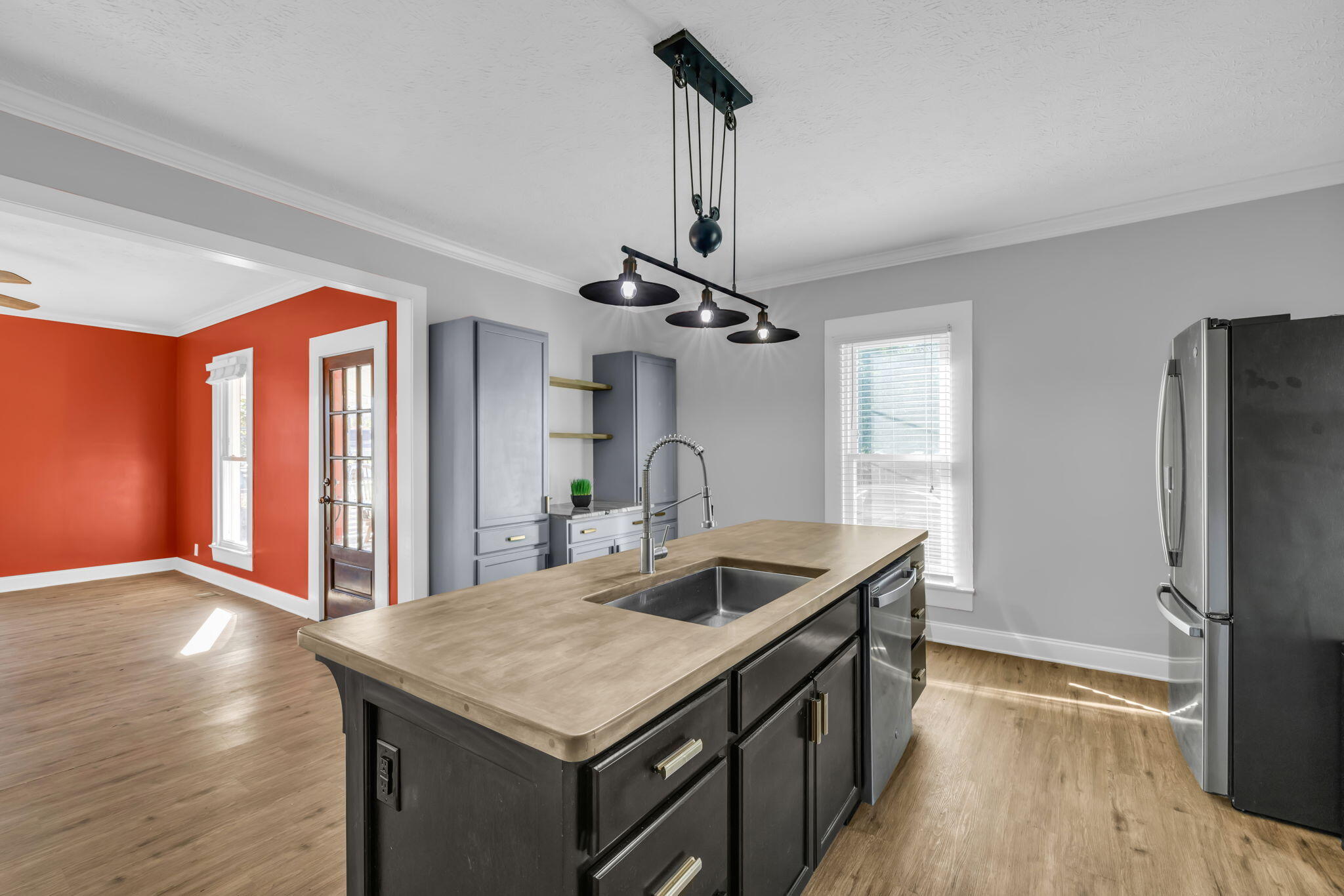 309 East 16th Street Chickamauga, GA 30707 - Photo 6 of 23 Kitchen