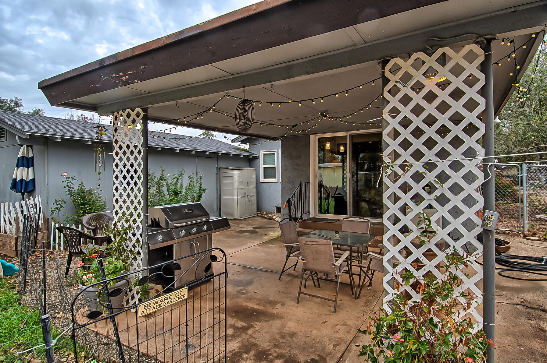 1279 Harpole Road Redding, CA 96002 - Photo 23 of 31 Covered patio