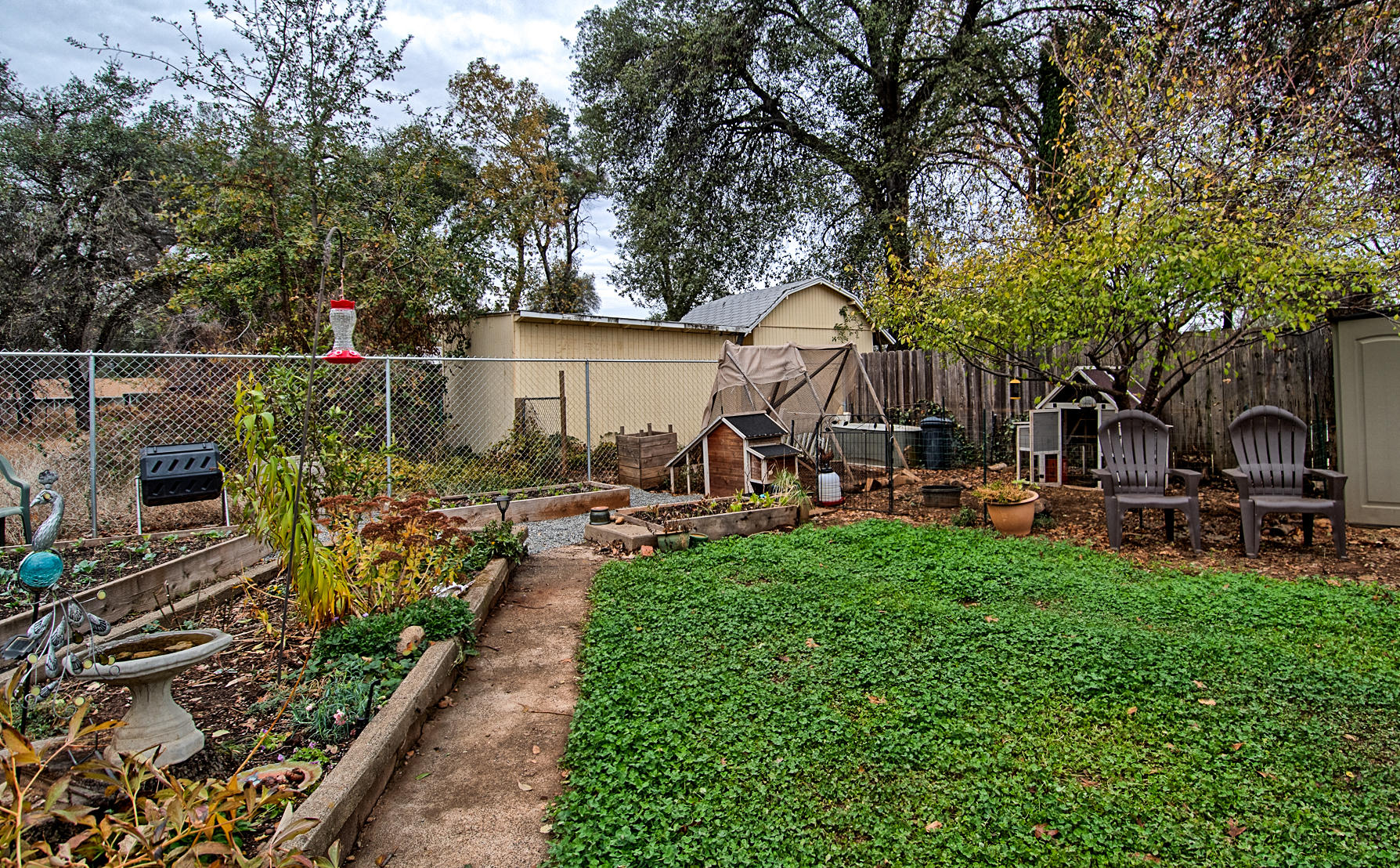 1279 Harpole Road Redding, CA 96002 - Photo 26 of 31 Backyard