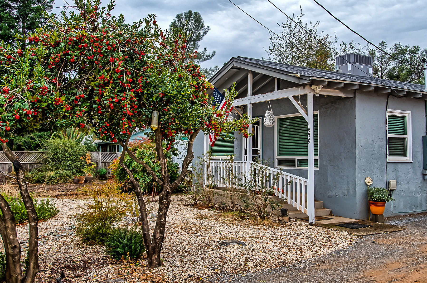 1279 Harpole Road Redding, CA 96002 - Photo 3 of 31 front