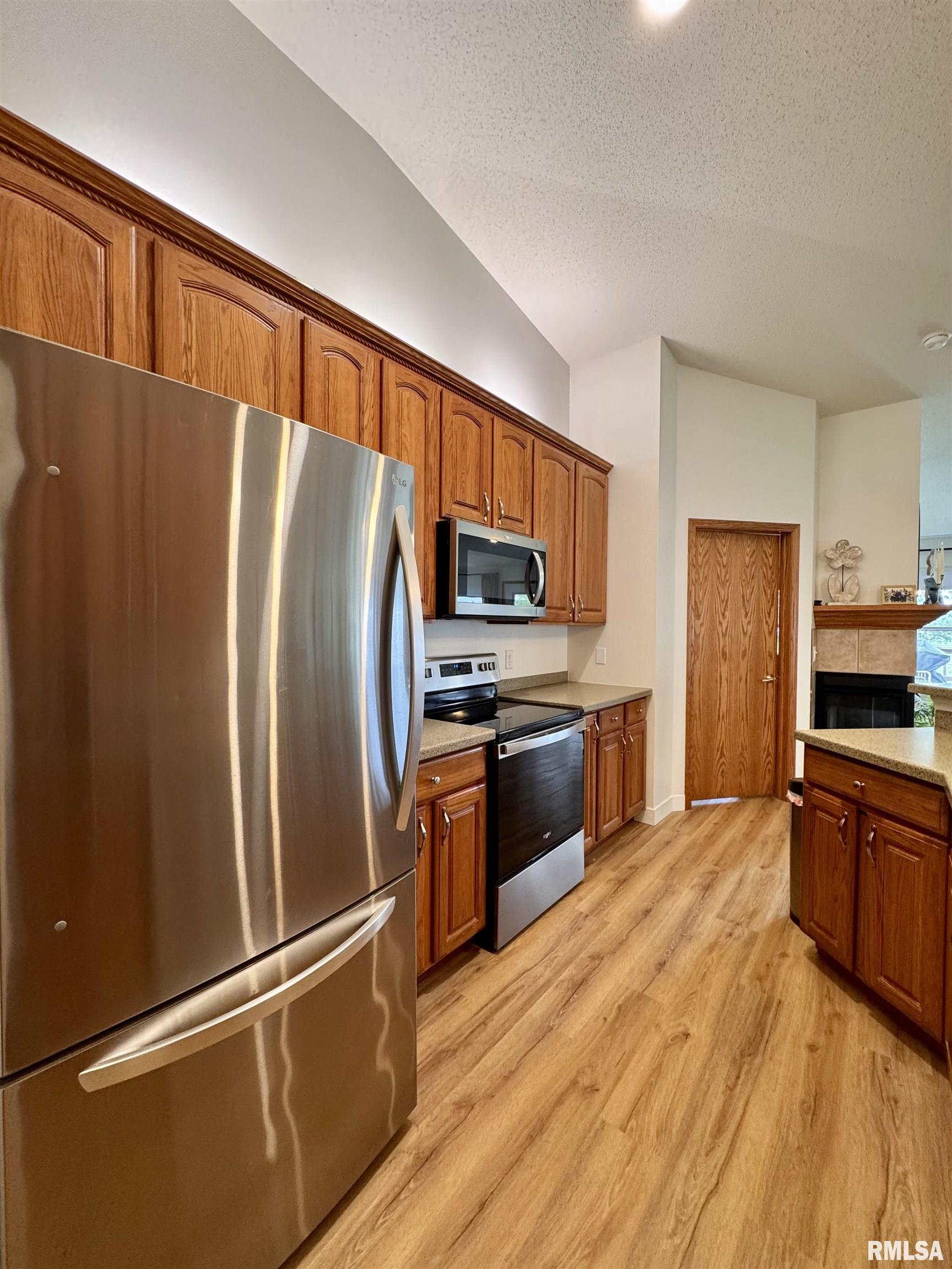 1123 Hawthorn Ridge Macomb, IL 61455 - Photo 19 of 34