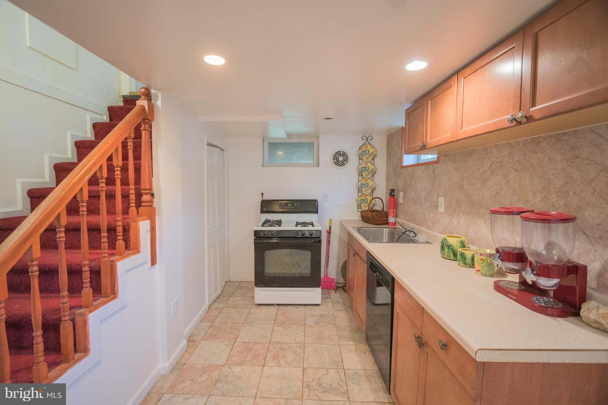 2706 Newton Street Silver Spring, MD 20902 - Photo 21 of 30 Basement kitchenette