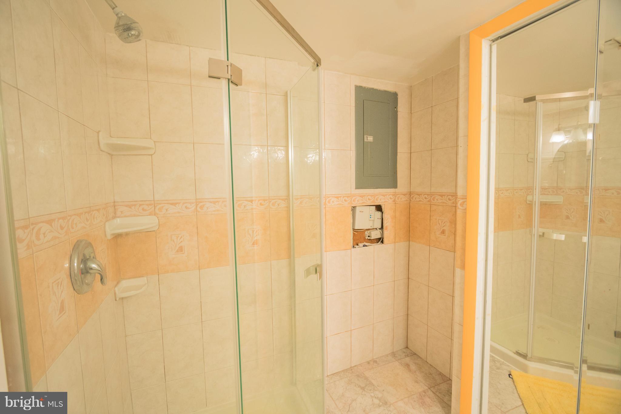 2706 Newton Street Silver Spring, MD 20902 - Photo 23 of 30 Basement full bath