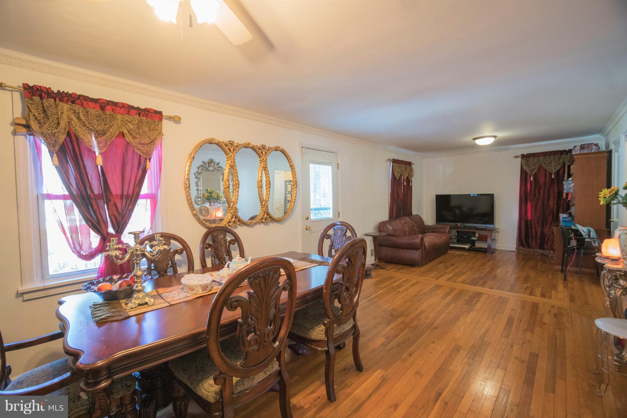 2706 Newton Street Silver Spring, MD 20902 - Photo 4 of 30 Living Room