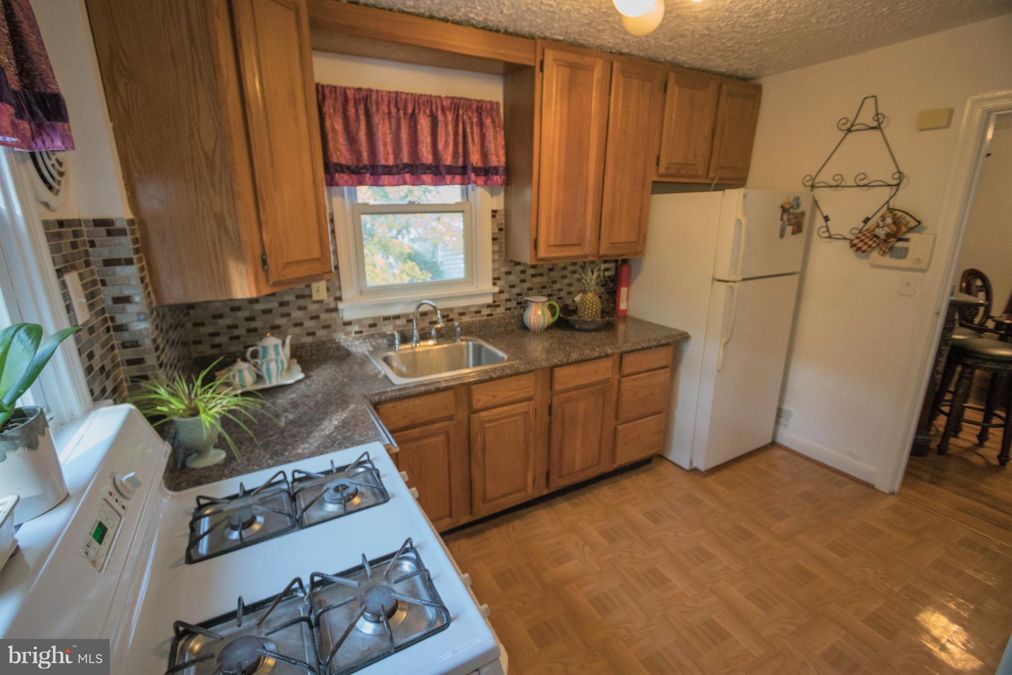 2706 Newton Street Silver Spring, MD 20902 - Photo 9 of 30 Kitchen