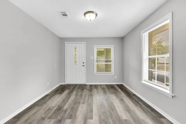 $139,900 | 564 West Peebles Road, Memphis, TN 38109