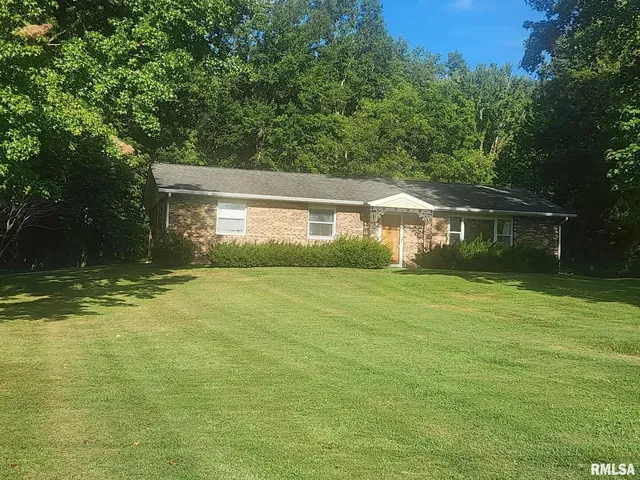 $210,000 | 502 South Mayor Caliper Drive, Carterville, IL 62918