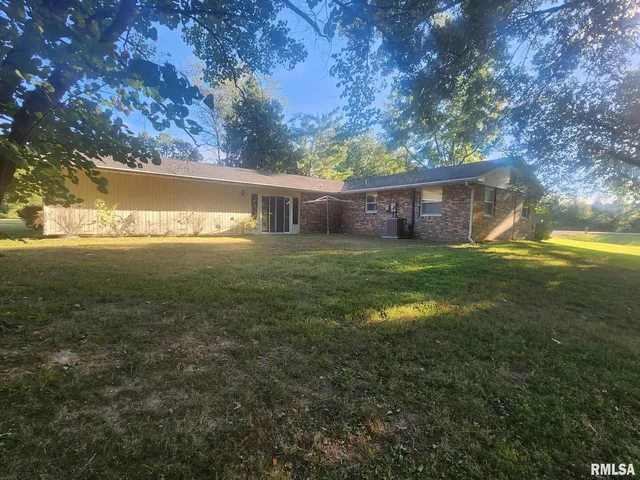 $210,000 | 502 South Mayor Caliper Drive, Carterville, IL 62918