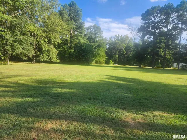 $210,000 | 502 South Mayor Caliper Drive, Carterville, IL 62918