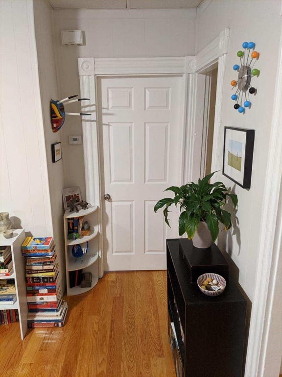 27 Pinckney Street, Unit 1 Somerville, MA 02145 - Photo 6 of 8