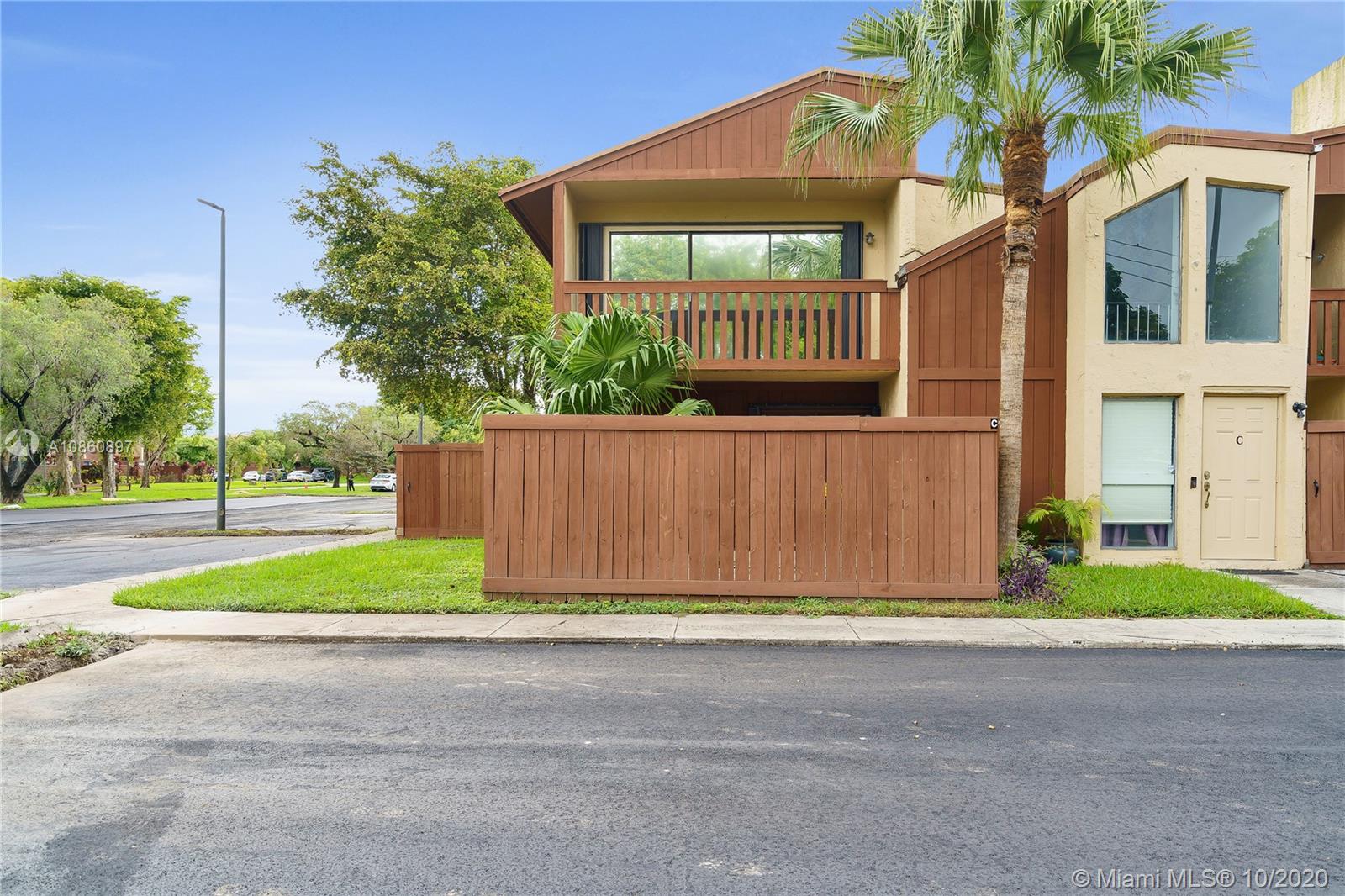 Kendall Miami, FL 33173 - Photo 2 of 42