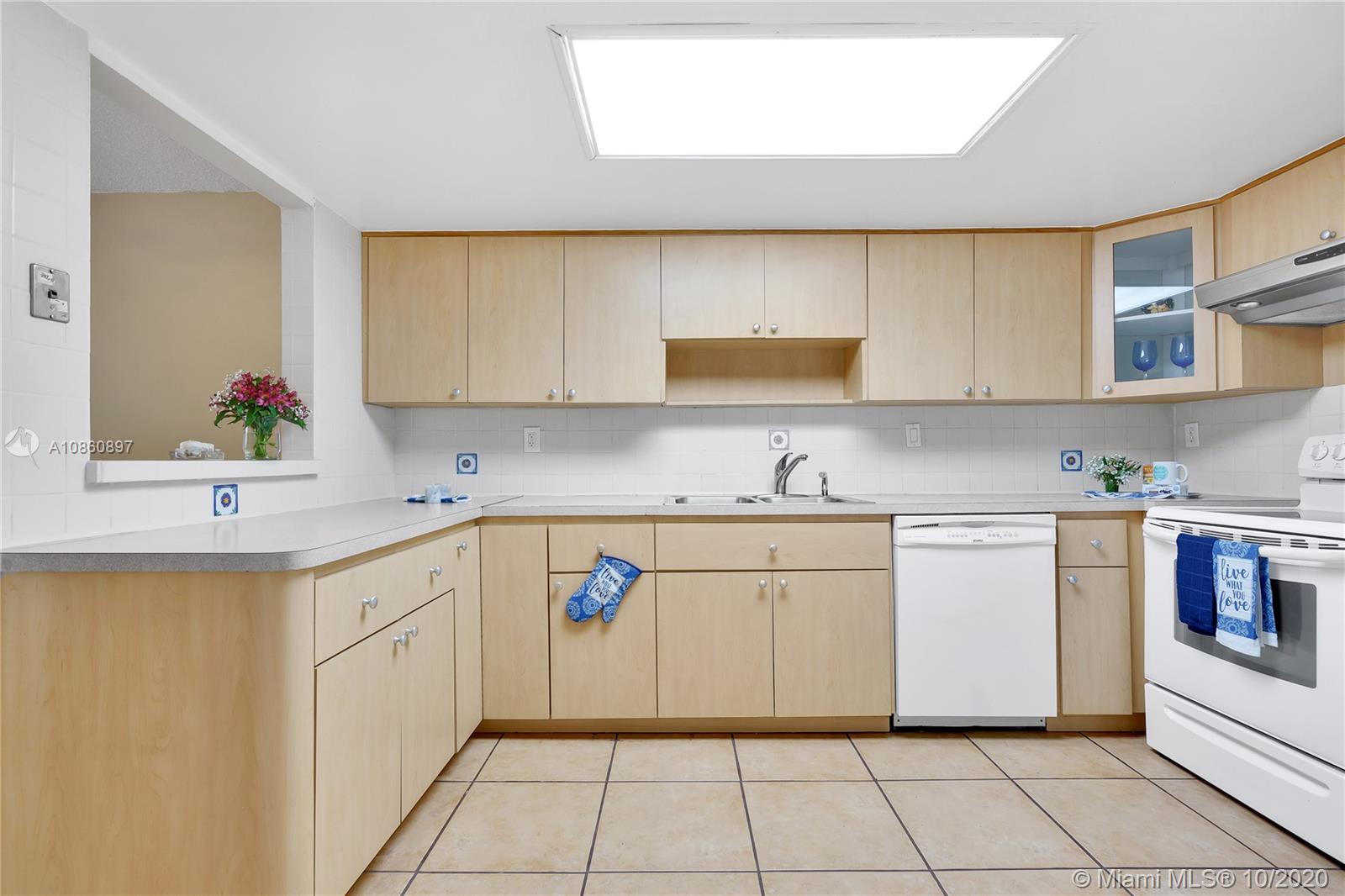 Kendall Miami, FL 33173 - Photo 16 of 42