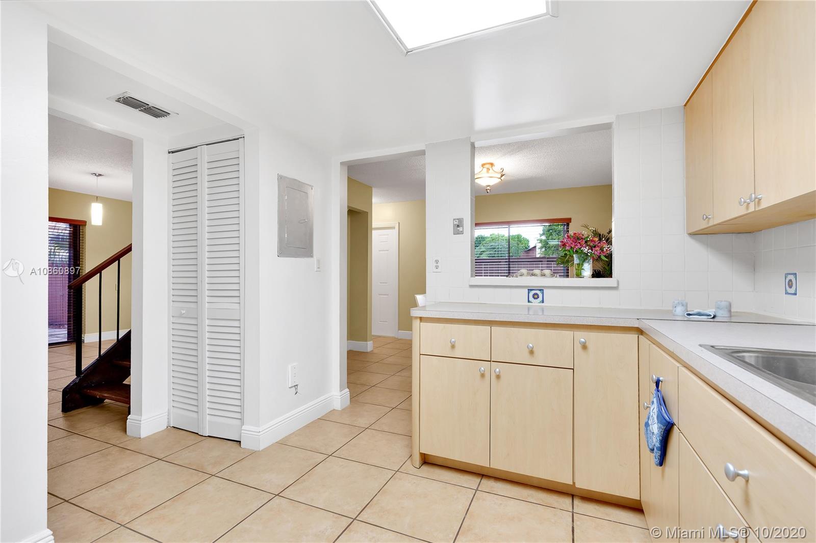 Kendall Miami, FL 33173 - Photo 17 of 42