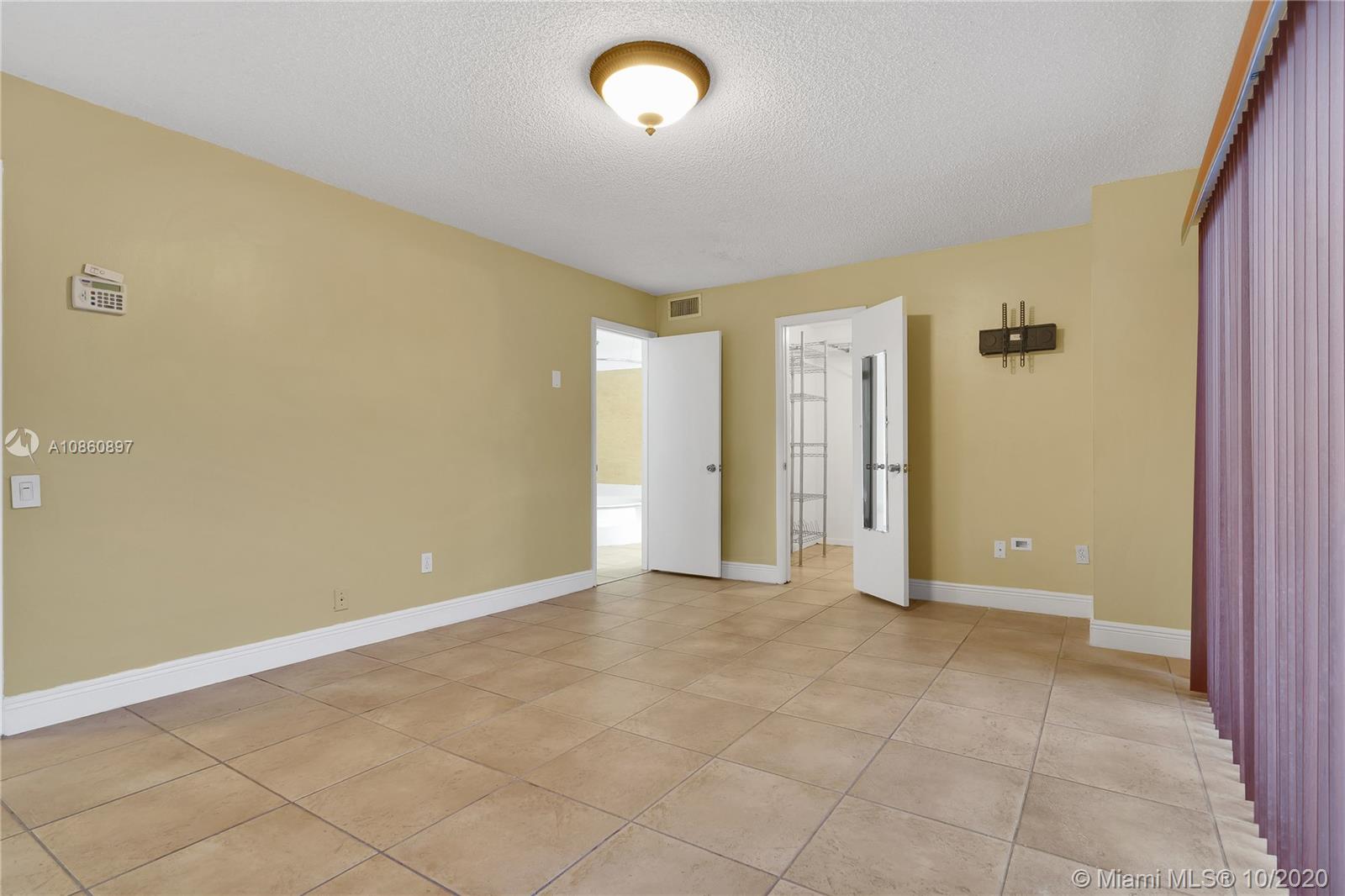 Kendall Miami, FL 33173 - Photo 31 of 42