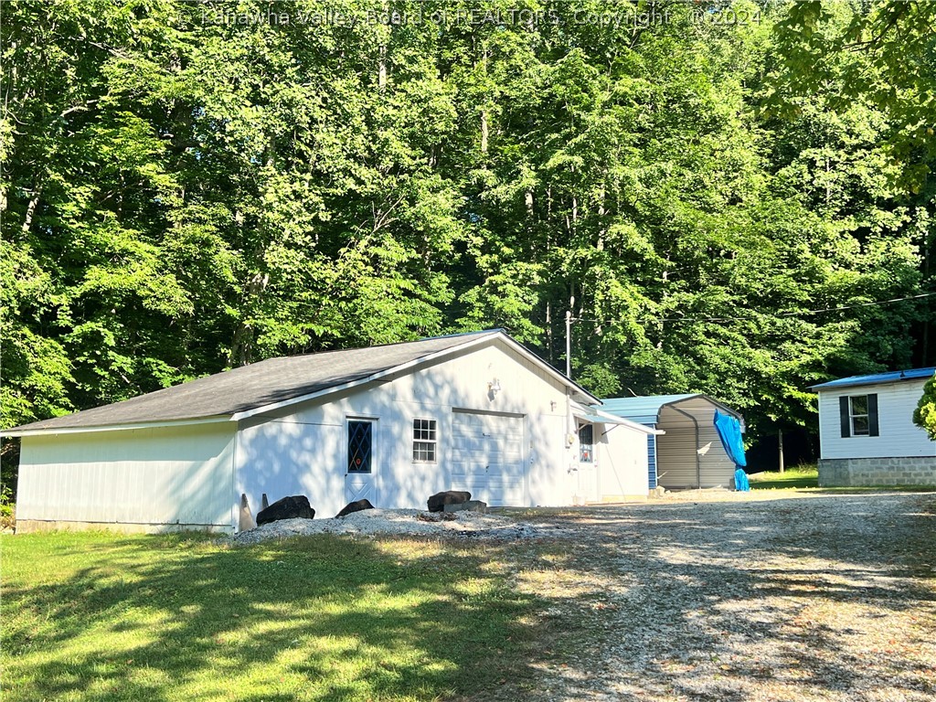 618 Rambling Hills Road Elkview, WV 25071 - Photo 14 of 17 Gallery Image 14