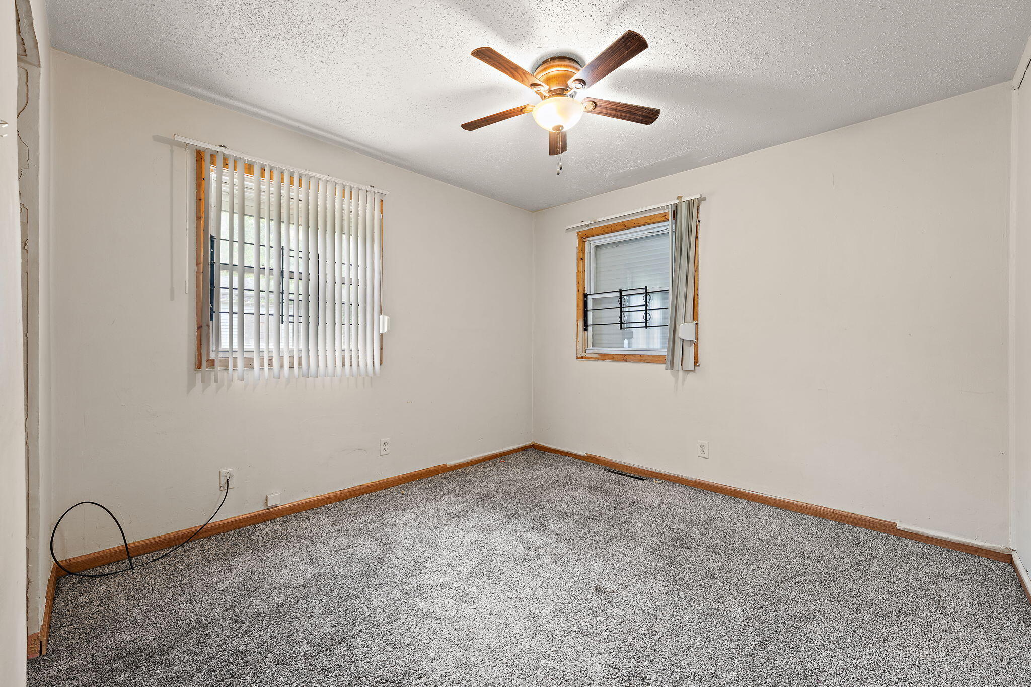 1021 Hamilton Place Gary, IN 46403 - Photo 11 of 22 2048x1365