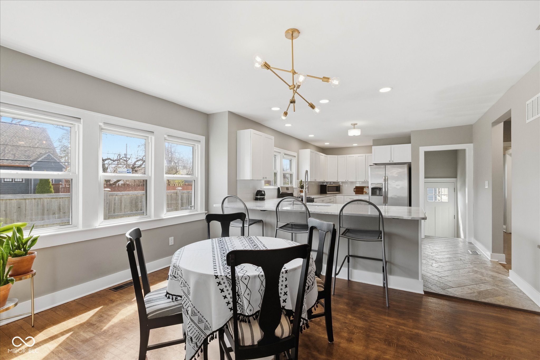 301 Berkley Road Indianapolis, IN 46208 - Photo 12 of 38
