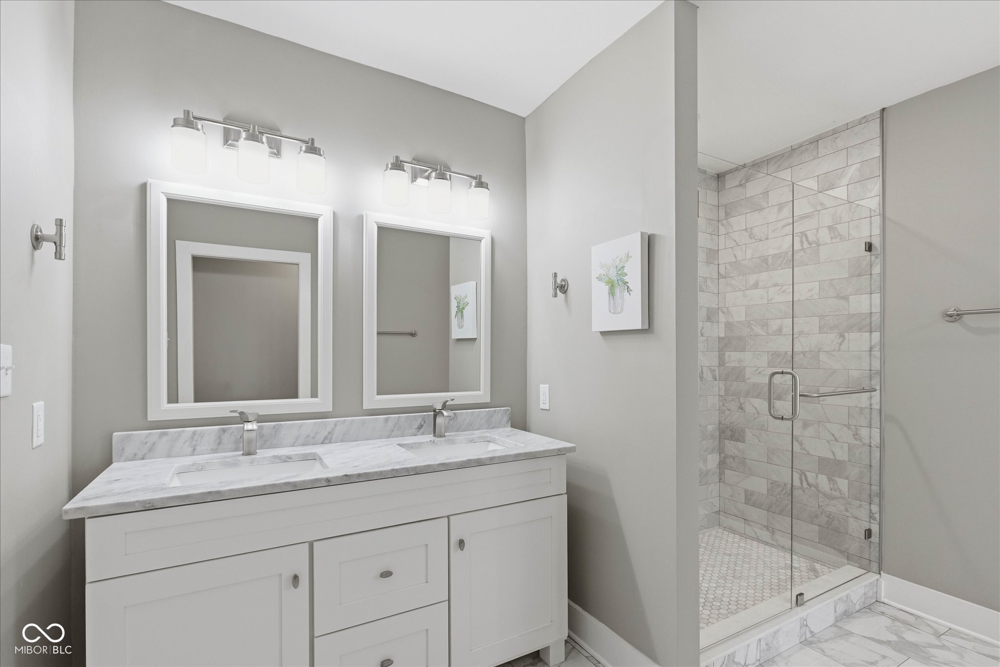 301 Berkley Road Indianapolis, IN 46208 - Photo 6 of 38