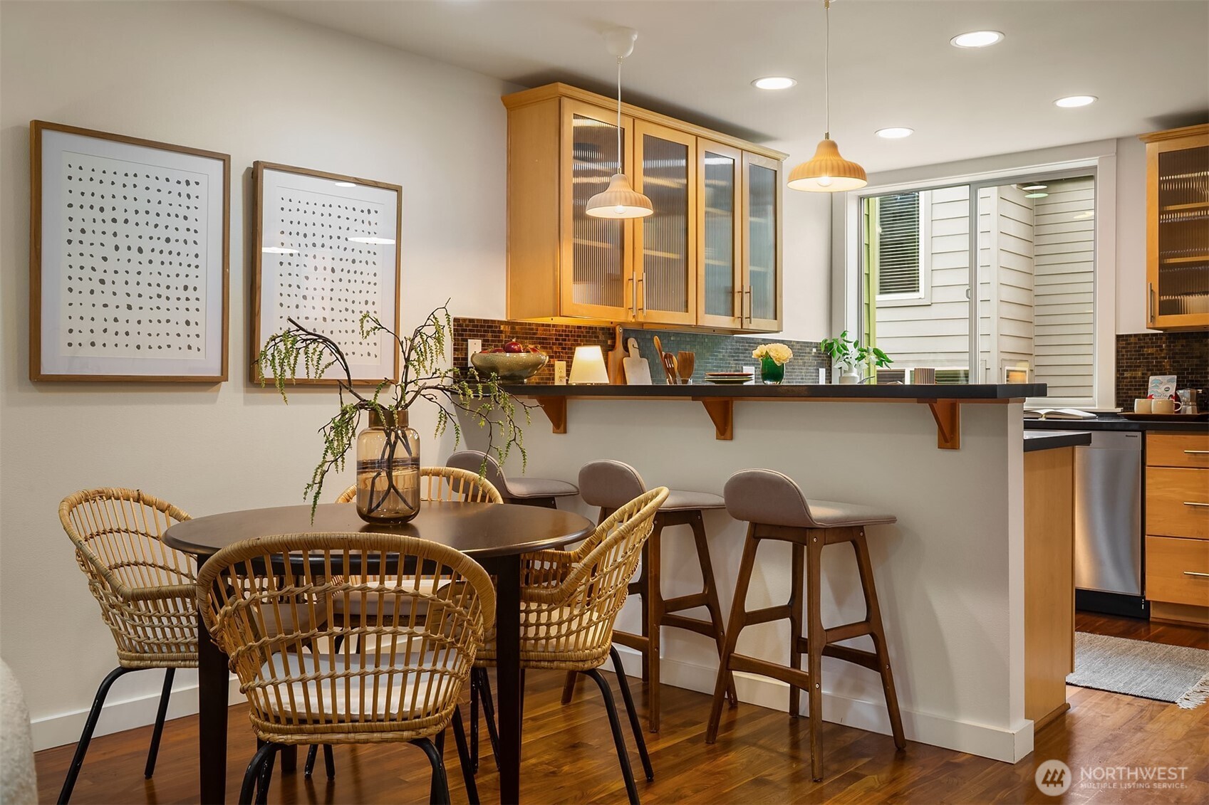 3425 Meridian Avenue North Seattle, WA 98103 - Photo 7 of 23