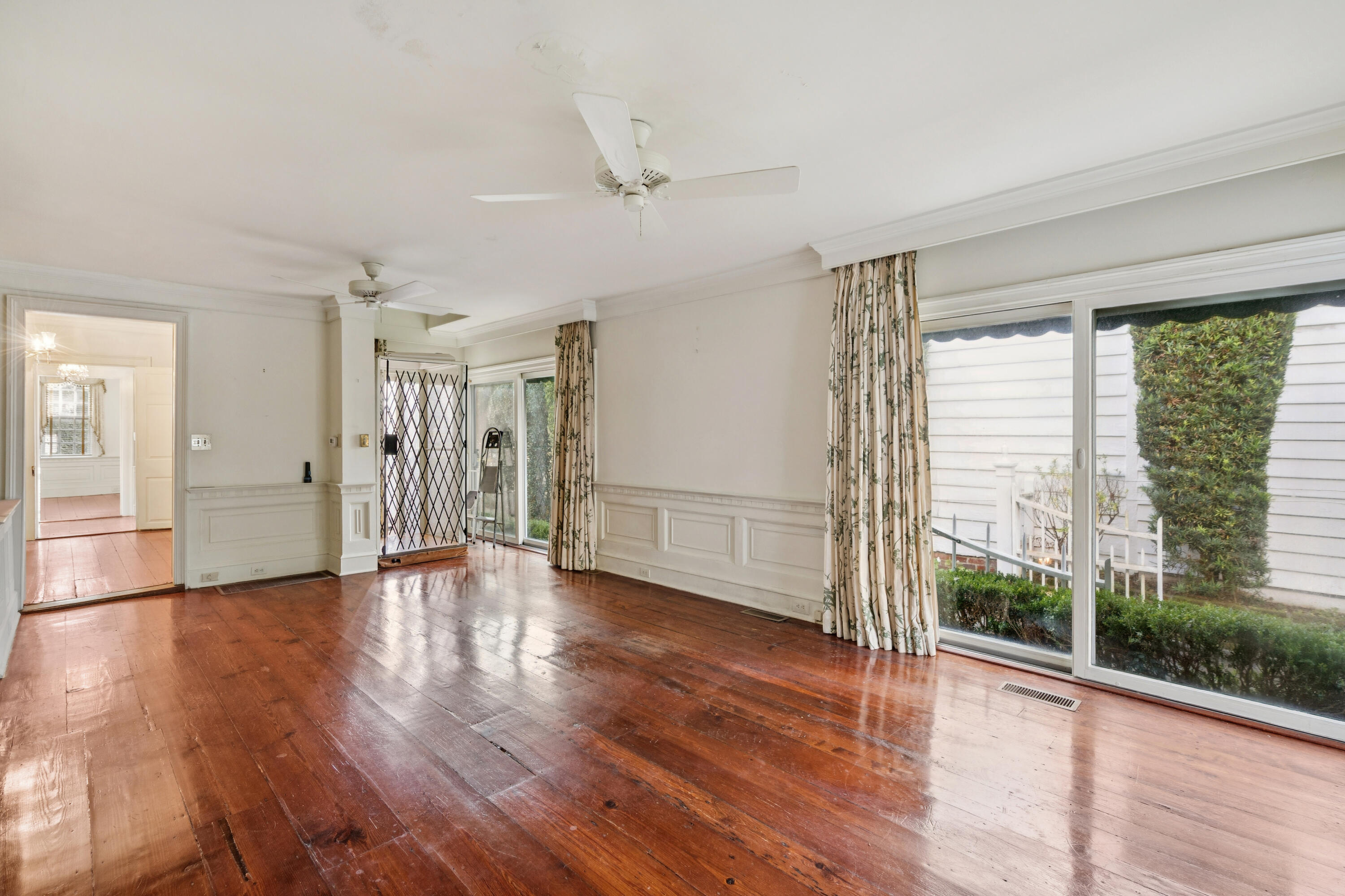 33 Church Street Charleston, SC 29401 - Photo 12 of 47 33ChurchSt-KeenEyeMarketing-022