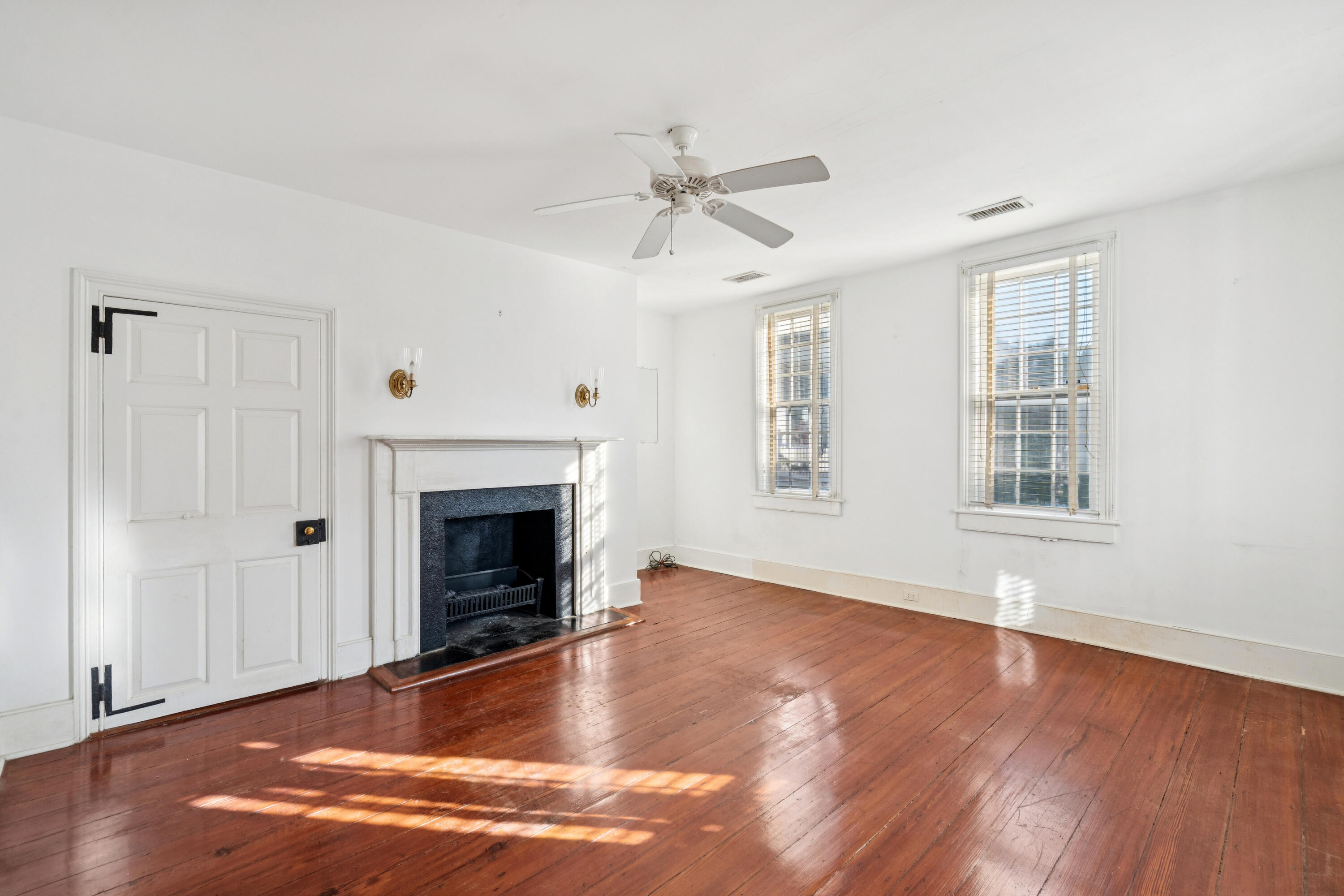 33 Church Street Charleston, SC 29401 - Photo 19 of 47 33ChurchSt-KeenEyeMarketing-030