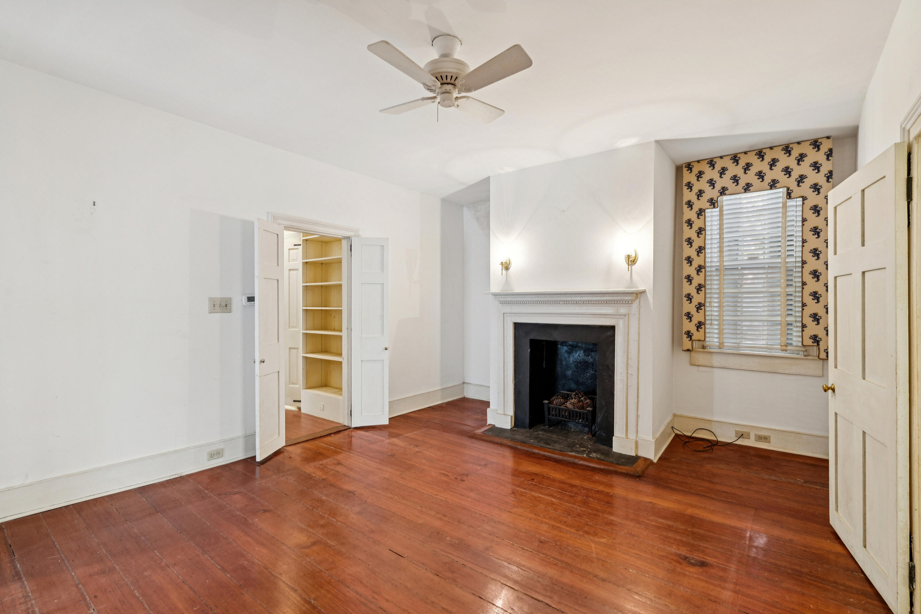 33 Church Street Charleston, SC 29401 - Photo 25 of 47 33ChurchSt-KeenEyeMarketing-038