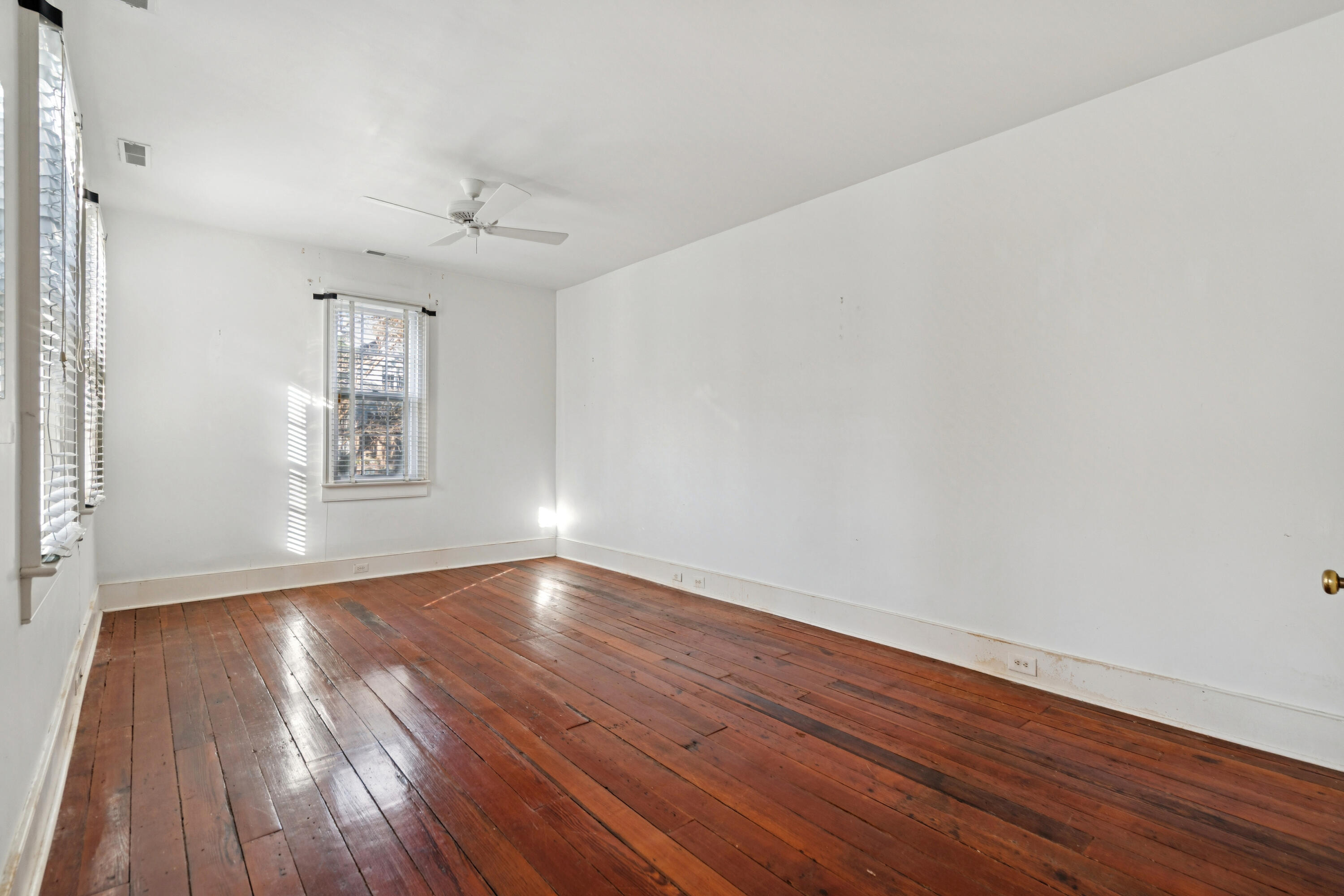 33 Church Street Charleston, SC 29401 - Photo 29 of 47 33ChurchSt-KeenEyeMarketing-045