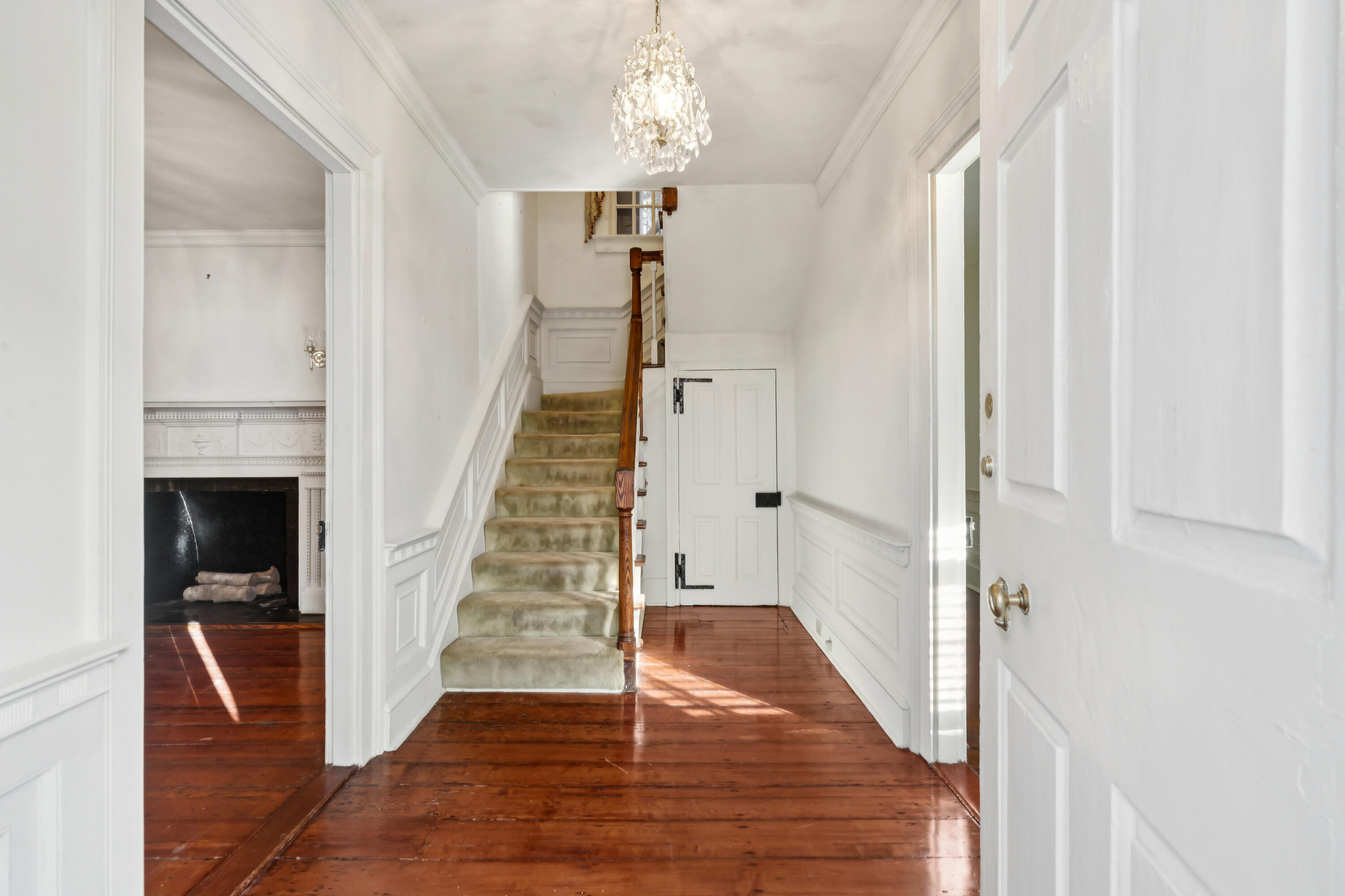 33 Church Street Charleston, SC 29401 - Photo 3 of 47 33ChurchSt-KeenEyeMarketing-009